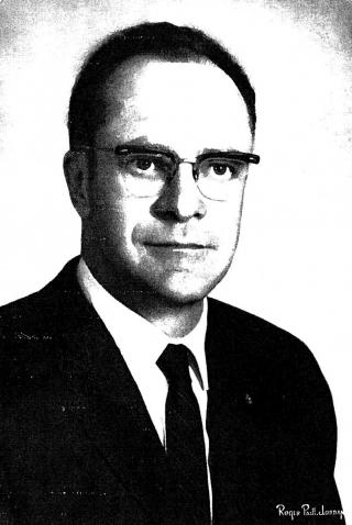 photo of Dr. Kenneth Russell