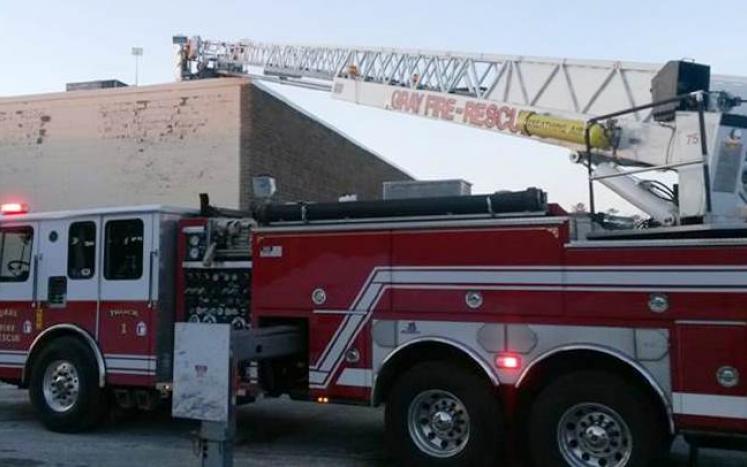 photo of Town of Gray Ladder Truck
