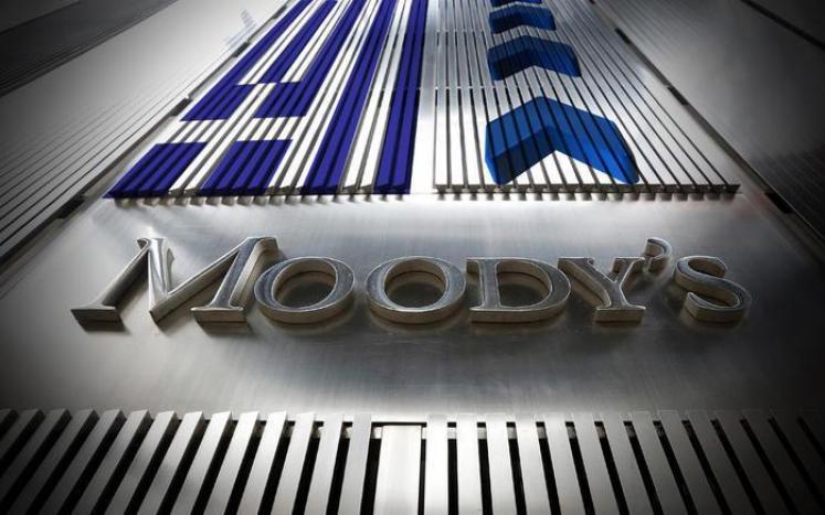 graphic of Moody's logo